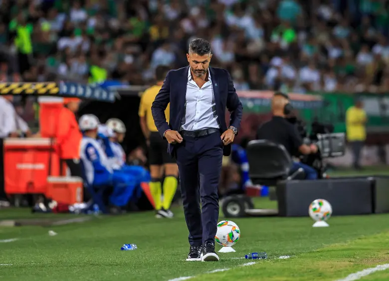 Javier Gandolfi terminó preocupado por lo que mostró su equipo ante Quindío, además por los hombres que no cuenta al estar con la Selección Colombia. Foto: Andrés Camilo Suárez Echeverry