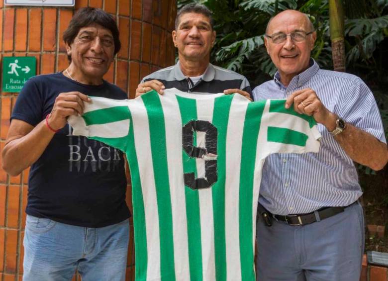 Preocupación por la salud de Eduardo Emilio Vilarete, el samario goleador del fútbol colombiano 
