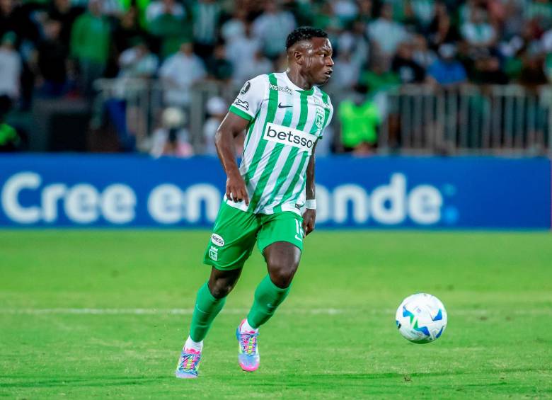El extremo vallecaucano Marino Hinestroza regresó a jugar con el cuadro verde después de haber estado en la Selección Colombia. FOTO: Juan Antonio Sánchez
