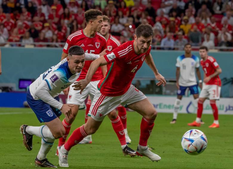 Inglaterra goleó 3-0 a Gales y lideró su zona con 7 puntos. FOTO: JUAN ANTONIO SÁNCHEZ
