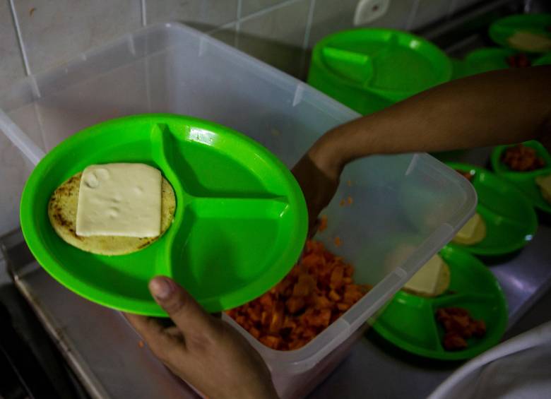 Según la Procuraduría, pese a que desde octubre pasado la Alcaldía de Yondó y la Gobernación de Antioquia firmaron un convenio interadministrativo para garantizar ese servicio, la comida no ha llegado a la mesa de los estudiantes. FOTO: JULIO CÉSAR HERRERA E.