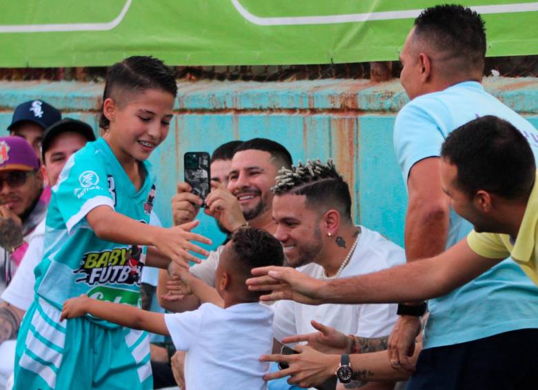En la imagen, el hijo de Choronta Restrepo, Maximiliano, quien hace parte de Belén Fátima. El Babyfútbol 2023 cuenta con la participación de 44 equipos, el mayor número en 38 años de historia. FOTO CD los Paisitas