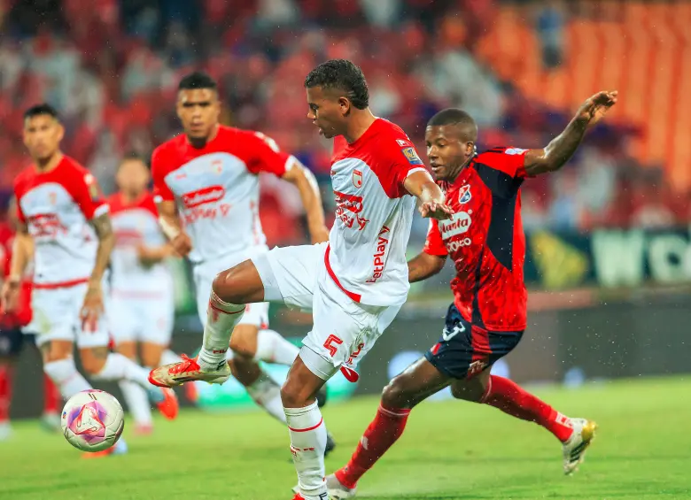 La final del primer semestre fue entre DIM y Santa Fe y se podría repetir. FOTO CAMILO SUÁREZ