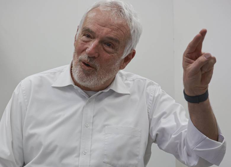Federico Restrepo, candidato al Senado durante una entrevista con EL COLOMBIANO Foto: Manuel Saldarriaga Quintero.