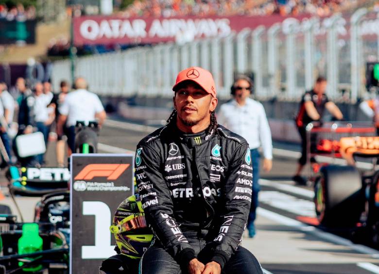Lewis Hamilton no ganaba un pole position desde diciembre de 2021 en el GP de Arabia Saudita. FOTO TWITTER @MercedesAMGF1