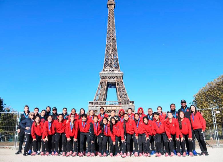 Además de salir subcampeonas, Linda Caicedo, una de las figuras del Mundial de la India, en el que recibió el Balón de Plata (segunda mejor jugadora del Mundial) y la Bota de Bronce (tercera artillera, con cuatro goles, del certamen). FOTOS DUMP PARÍS
