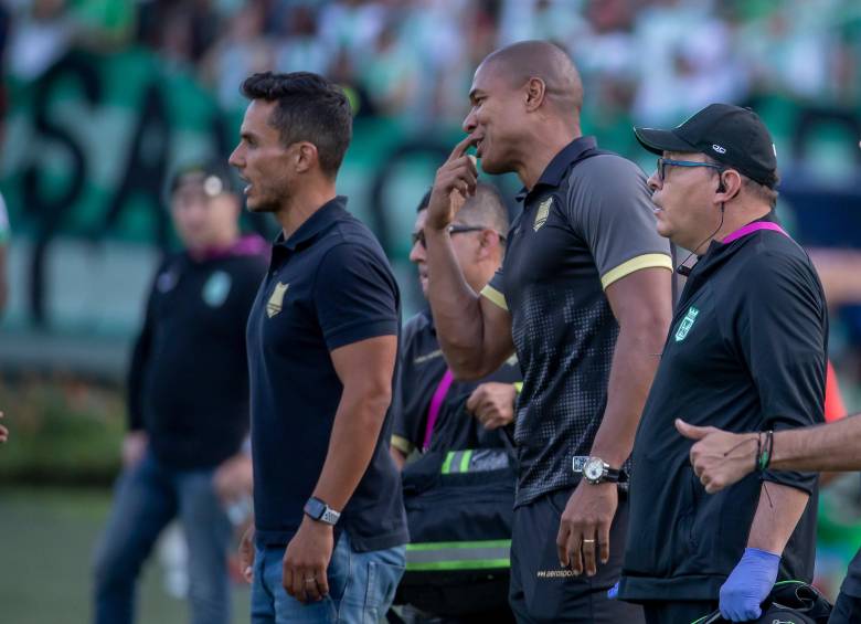 El asistente técnico Alexis Henríquez ha trabajado con Lucas González desde 2023, cuando hicieron dupla en Águilas Doradas . Foto: Juan Antonio Sánchez