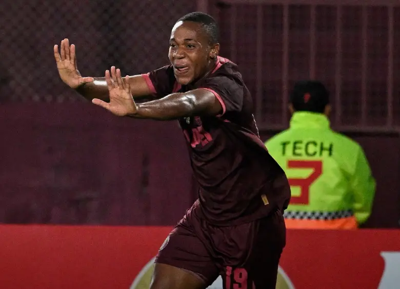  Yoshan Stiven Valois viene causando sensación en Argentina gracias a sus goles. FOTO X-LANÚS
