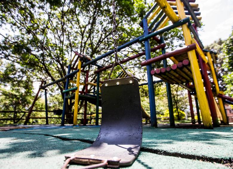 A una cuadra del parque donde ocurrió la tragedia de Juan Manuel Bernal hay otro parque en un pésimo estado de deterioro.