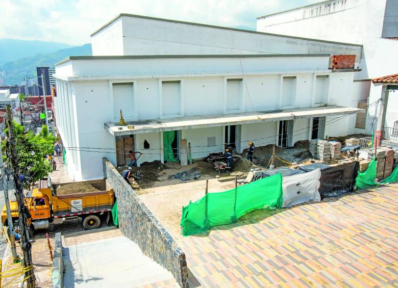 La Casa Consistorial tiene más de 200 años. Allí quedó una cárcel y luego el primer cine del municipio. FOTO Esneyder Gutiérrez