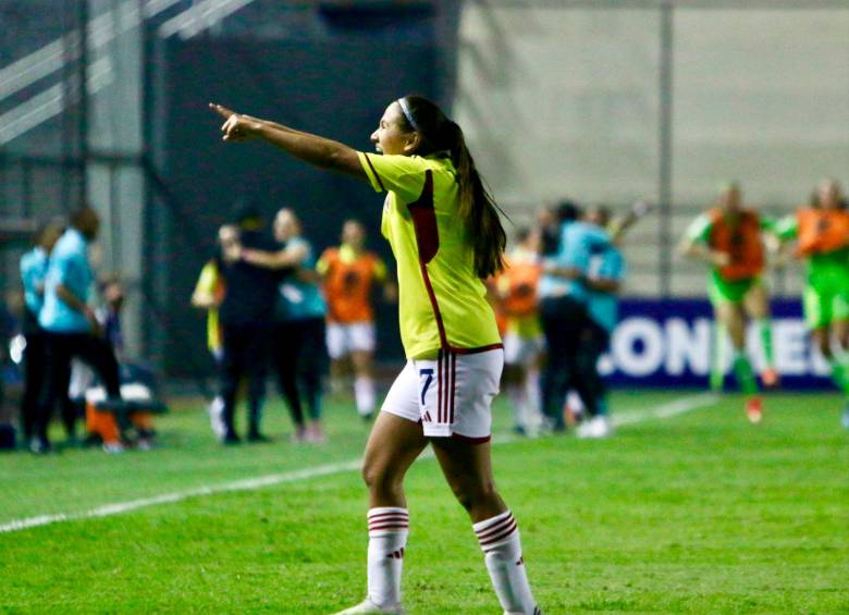 Isabella Díaz festejando el gol del triunfo sobre Venezuela. FOTO fcf