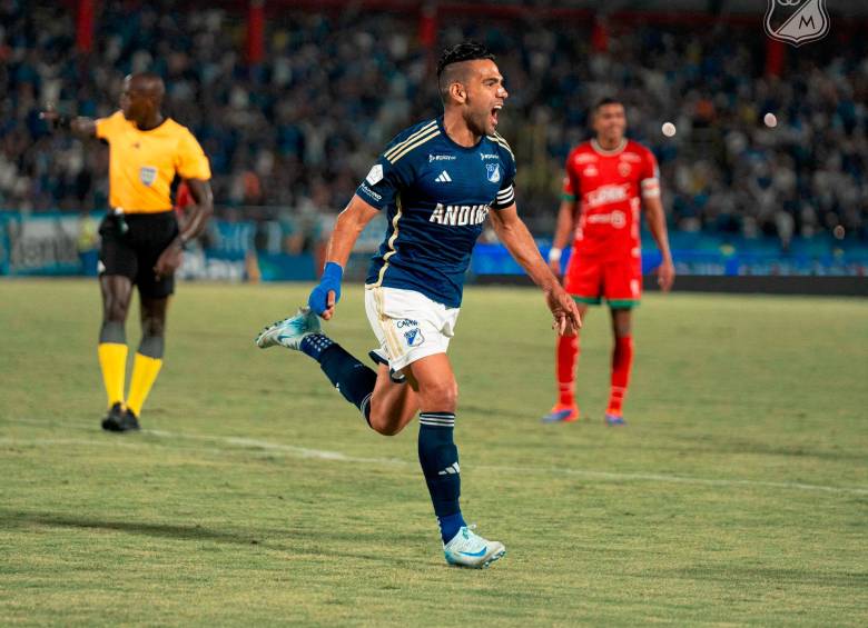 El festejo de Falcao tras su primer gol en Colombia. FOTO MILLONARIOS
