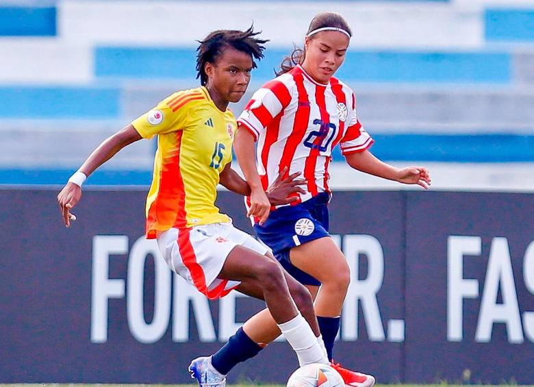 La delantera de Colombia Karla Torres fue la que más buscó el arco de Paraguay; generó las mejores opciones del partido. FOTO cortesía fcf