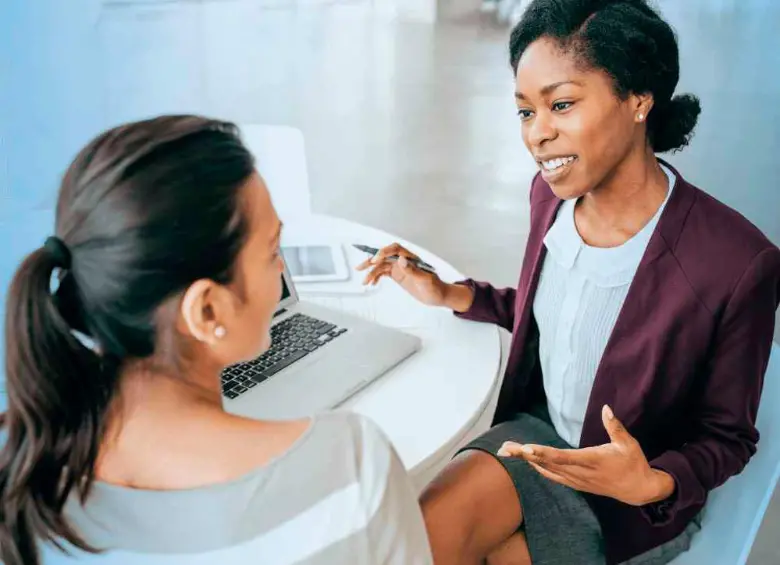 Los colombianos encuentran en plataformas como Magneto Empleos la posibilidad de postularse a miles de vacantes. FOTO: GETTY