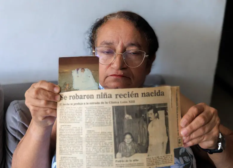 A María Resfa Castañeda le robaron su bebé en 1982, cuando apenas tenía dos meses y medio de nacida. Hoy la sigue esperando. Foto: Camilo Suárez