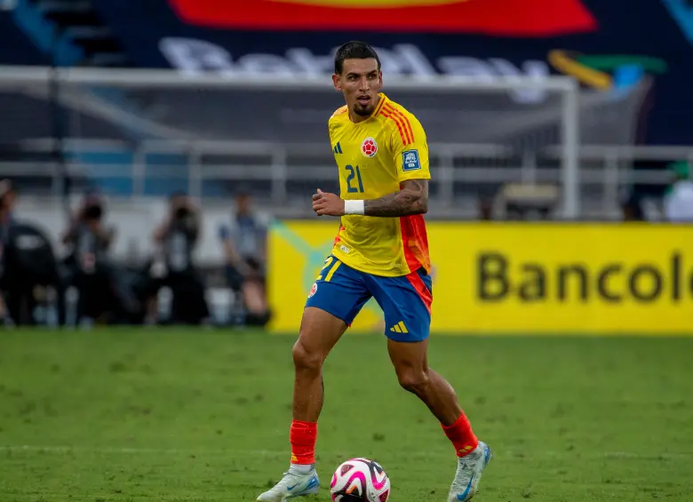 El antioqueño Daniel Muñoz jugará su primer Mundial y hace parte de la nueva generación de la Selección, la cual quiere poner a Colombia entre la élite del fútbol. FOTO Juan Antonio sánchez