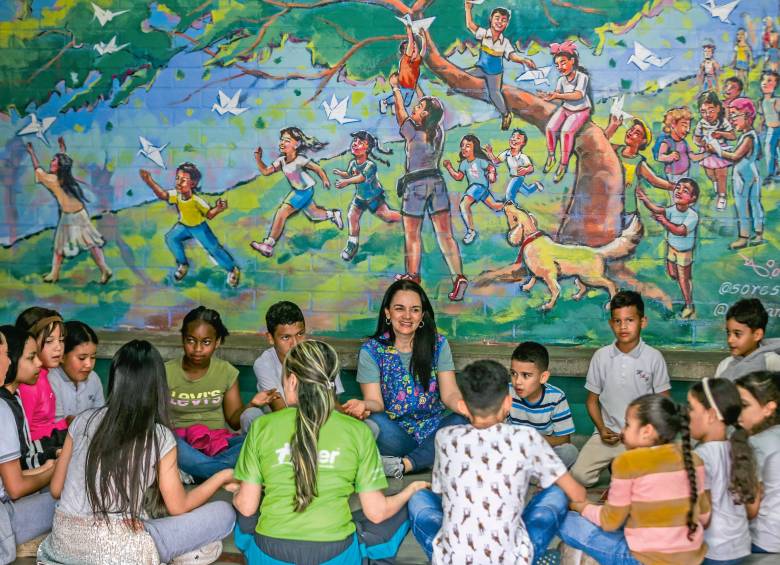 Serán mínimo tres jornadas de “Historia Patria e instituciones republicanas” al año en las que harán talleres, charlas, foros y conversatorios sobre la historia del país y la ciudad. FOTO: Julio César Herrera