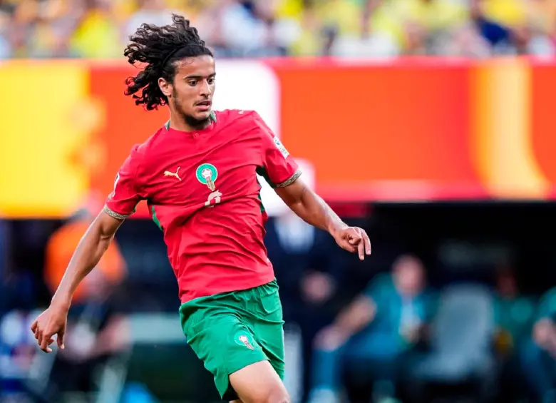 Ayyoub Bouaddi, de 18 años, sorprende con su gran lectura de juego en el Mundial. Foto: Getty