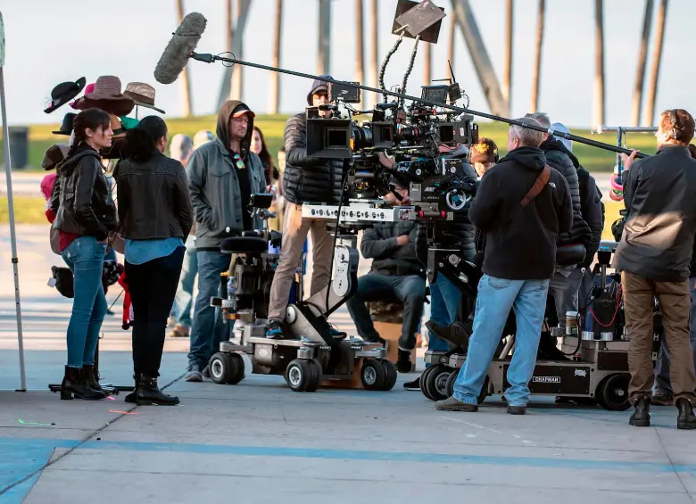 La oferta de cursos y los profesores invitados se darán a conocer hoy durante el evento inuagural de la Escuela Internacional de Cine, en el Palacio de Bellas Artes. FOTO Depositphotos. 