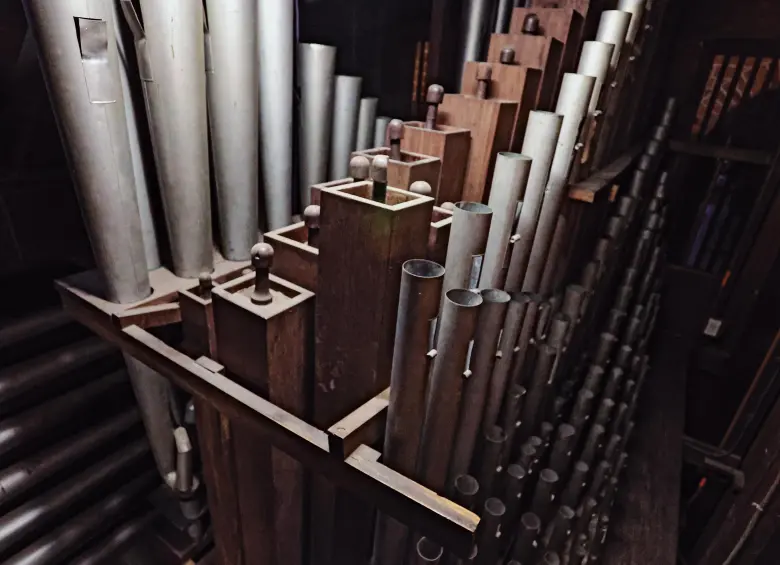 La parte visible del órgano es la consola, pero detrás hay un montaje de tres pisos. FOTO Manuel Saldarriaga