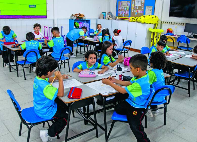 Colegios y universidades privados y tradicionales del departamento pierden casi un 8% de las matrículas cada año. Hay 1.100 sedes educativas en Antioquia con menos de 10 estudiantes. FOTO julio césar herrera