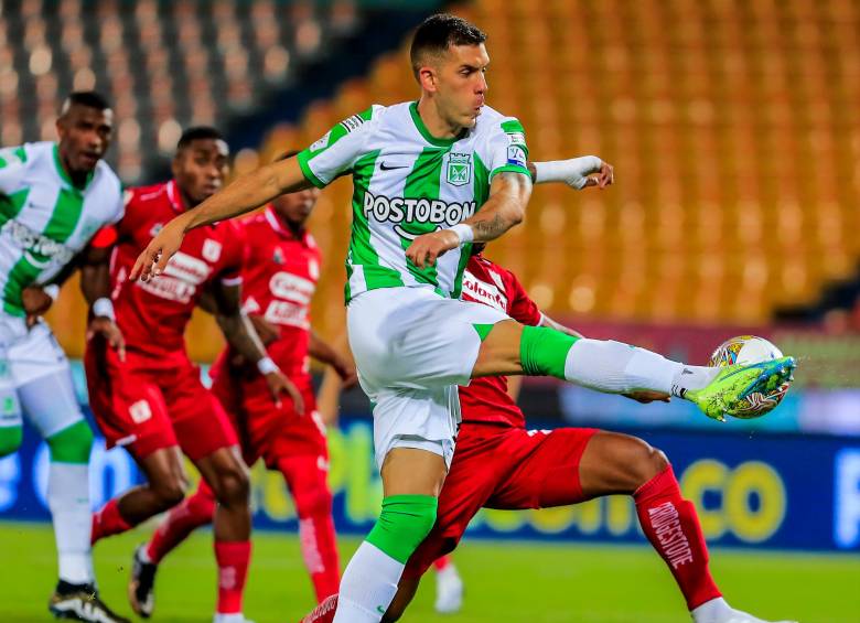 En la imagen aparece Felipe Aguirre, jugador que estará como titular frente al América de Cali en el duelo de este miércoles. FOTO JAIME PERÉZ