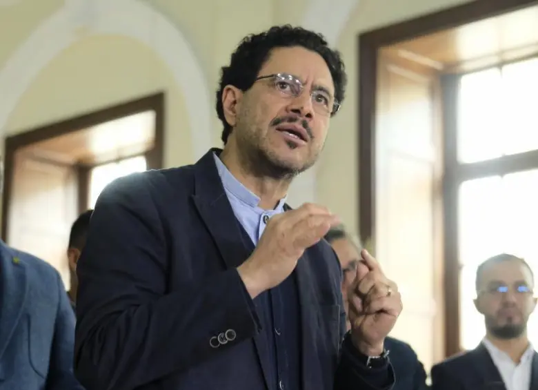El Consejo Gremial Nacional rechazó promover acercamientos con Iván Cepeda y su sector político. FOTO: Nelson Cárdenas, campaña Iván Cepeda.