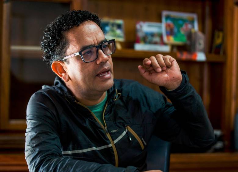 El alcalde de Ituango está encerrado en su municipio y no puede viajar a Medellín