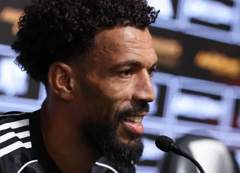 Vozinha, arquero revelación de Cabo Verde en el Mundial 2026, fue presentado como nuevo refuerzo de Colo Colo. En Chile busca seguir dejando huella. FOTO: X COLO COLO