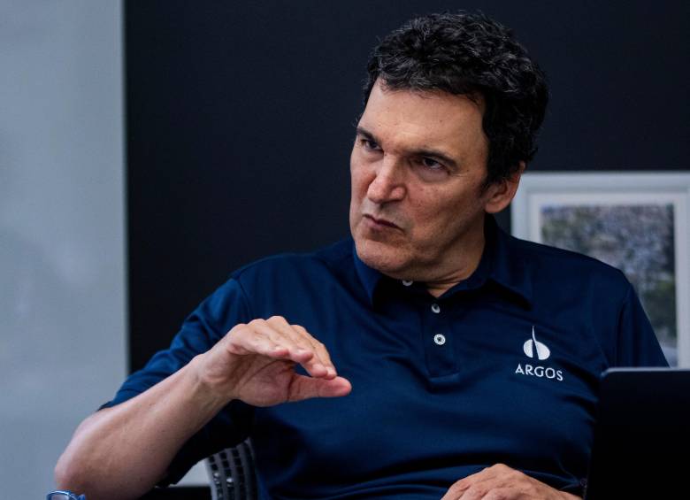Juan Esteban Calle, presidente de Cementos Argos, compañía que a marzo reportó utilidades por $2,1 billones, derivadas de la negociación de sus acciones en Summit con Quikrete. FOTO Julio César Herrera