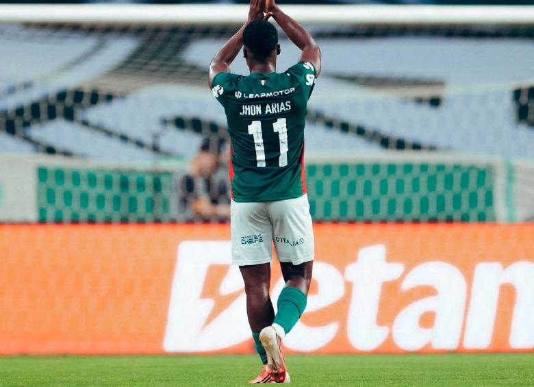 Jhon Arias, jugador de la Selección Colombia y Palmeiras, ha liderado una campaña de solidaridad para respaldar a los damnificados por el terremoto. FOTO: 