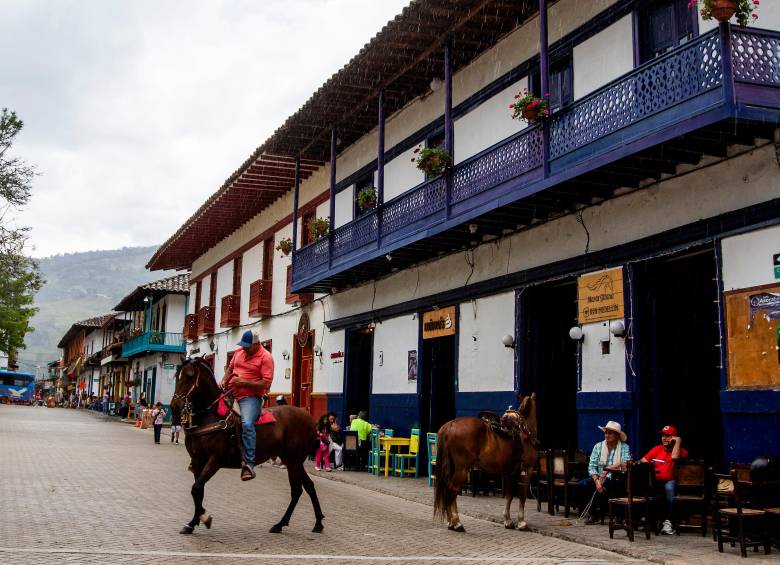 Por estos días ante la escasez de turistas, Jardín ha recobrado, incluso el fin de semana, el ritmo pueblerino que tenía antes del boom turístico. FOTO: Julio Herrera