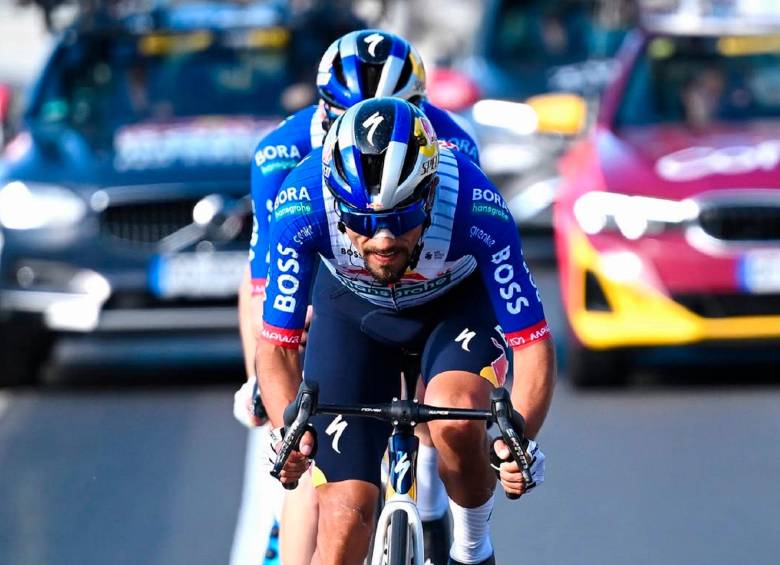 Daniel Martínez se alista para competir en el Tour de Francia. FOTO INSTAGRAM MARTÍNEZ