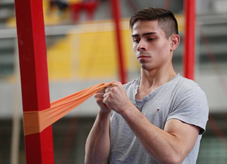 El gimnasta antioqueño José David Toro, especialista en suelo y salto, entra a vivir una nueva etapa. FOTO MANUEL SALDARRIAGA