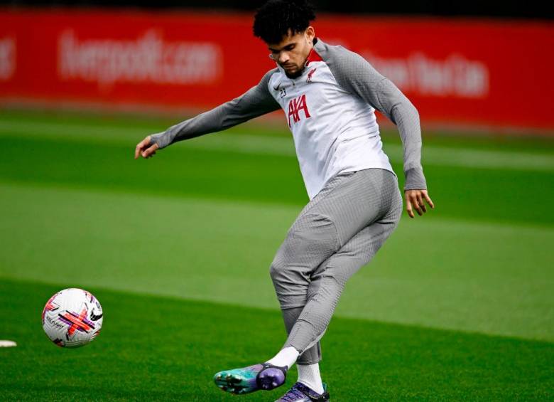 El futbolista colombiano Luis Díaz era la gran figura del Liverpool en el momento en que se lesionó en octubre de 2022. FOTO: Getty