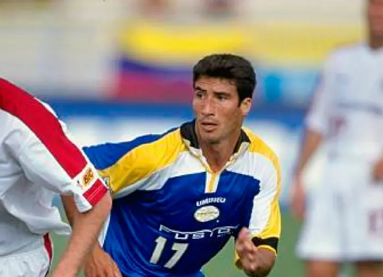 Diego Serna, exdelantero de Nacional, Medellín y figura de la MLS, enfrenta un proceso judicial en Estados Unidos tras ser arrestado en Miami por un presunto caso de tráfico de opioides. FOTO GETTY