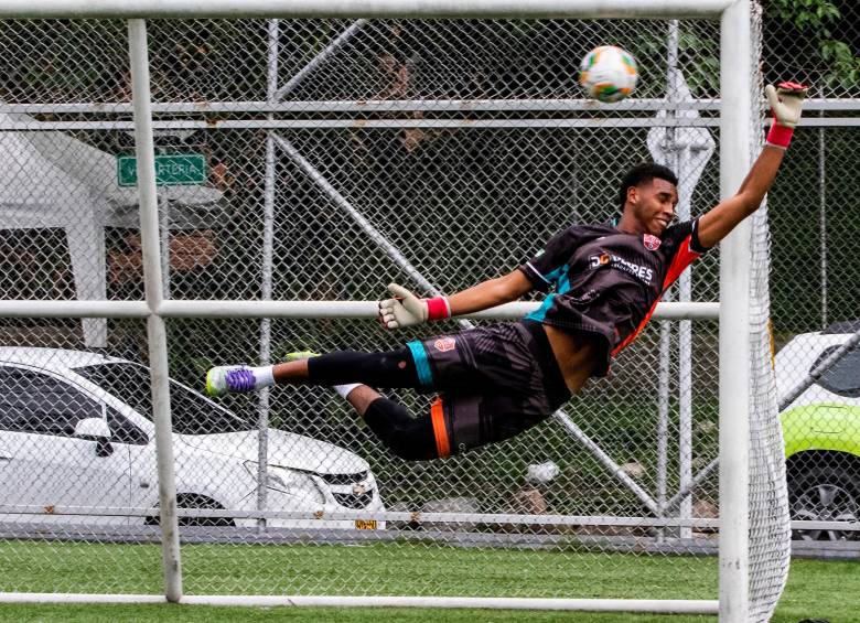 Camilo Blandón, arquero antioqueño que estará en el Sudamericano Sub-17 de Paraguay. FOTO CAMILO SUÁREZ