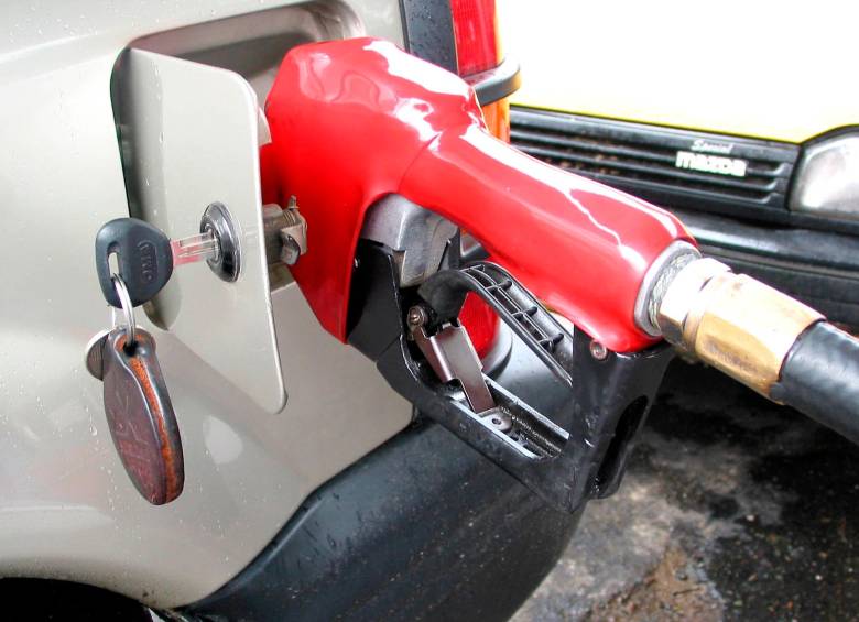 El precio promedio del galón de gasolina en Medellín es $13.973. FOTO archivo