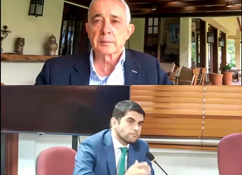 Hernán Cadavid participa como testigo en el juicio al expresidente Álvaro Uribe. FOTO: Captura de video