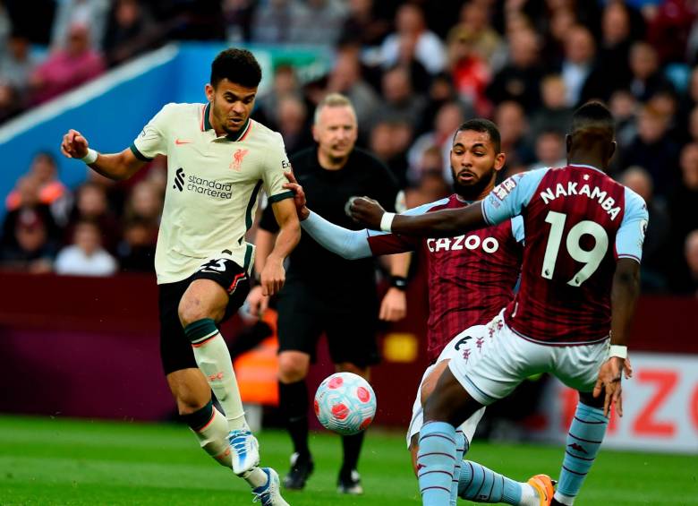 Luis Díaz fue titular en el partido entre Liverpool y Aston Villa. FOTO @LFC