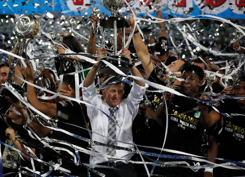 El selecto club de los bicampeones