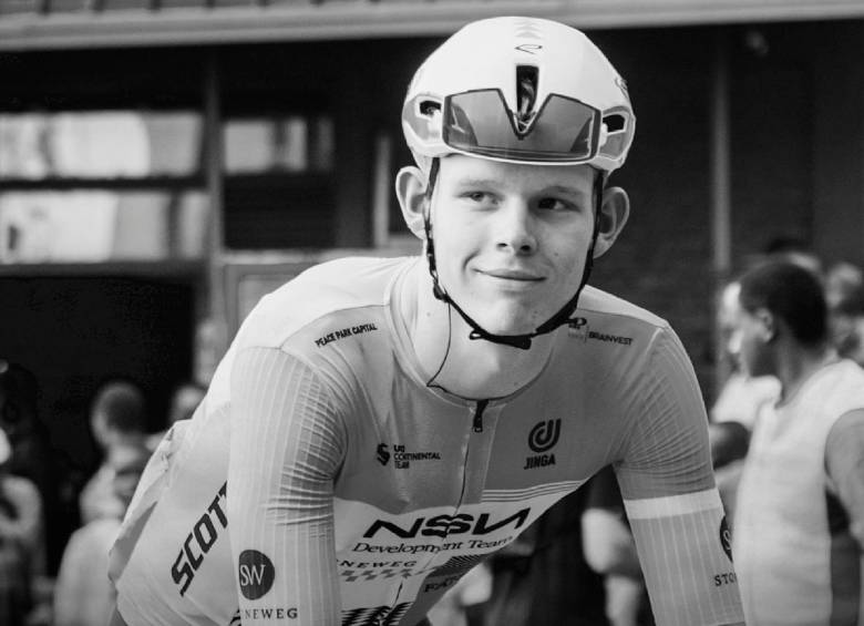 Finlay Tarling se convirtió en ciclista profesional en 2025, cuando tenía 18 años. FOTO: X-@NSNCyclingTeam