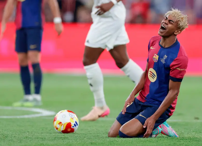 España, una de las selecciones favoritas para luchar por el título, está pendiente de la evolución de Lamine Yamal quien salió lesionado con el Barcelona y estará por fuera varias semanas. FOTO: GETTY