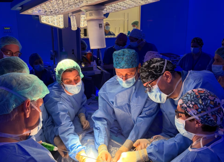 Médicos de Barcelona realizaron la primera cirugía fetal por gastrosquisis en Europa. FOTO: Hospital Sant Joan de Déu