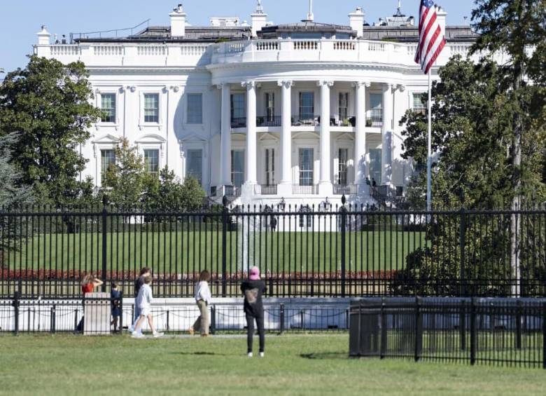 La disputa entre la administración de Donald Trump y los tres medios continúa en los tribunales de Washington. FOTO: AFP.