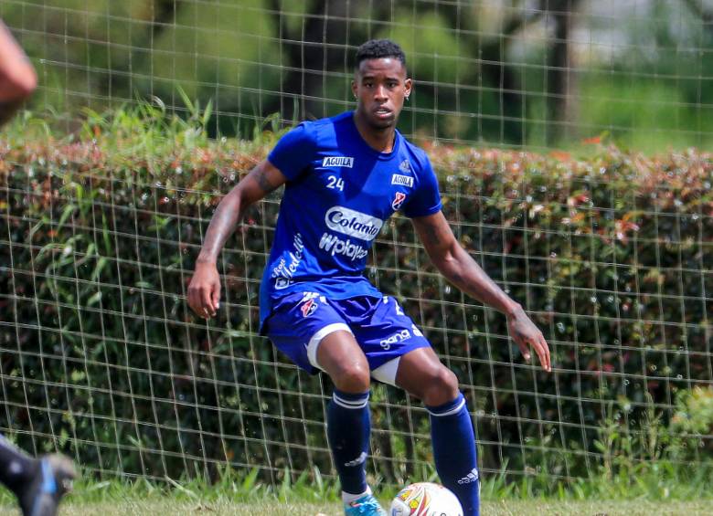 El jugador Jordy Monroy es una de las bajas que tiene el DIM para el duelo de este jueves, en el Atanasio Girardot ante Pereira, por la fecha 13 de la Liga. FOTO JUAN ANTONIO SÁNCHEZ 