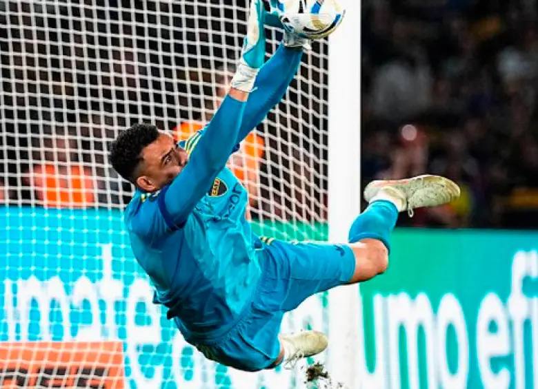Álvaro Montero fue el héroe de Boca Juniors al atajar dos penales y asegurar el paso del Xeneize a los cuartos de final de la Copa Argentina. FOTO: @BocaJrsOficial