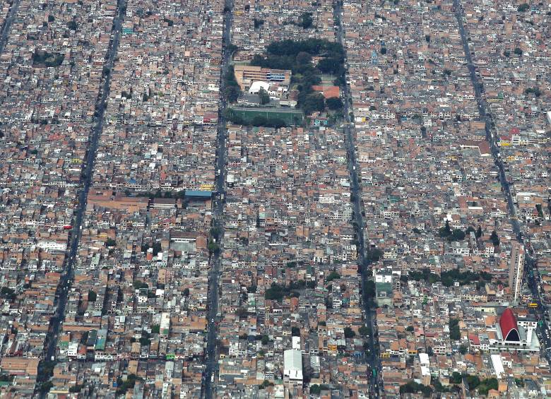 Aumentar las zonas de espacio público es una de las metas del Plan de Ordenamiento Territorial (POT), que este año se está modificando en el Concejo de Medellín FOTO Manuel Saldarriaga