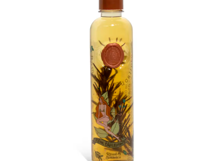 Esta es la presentación del shampoo que tendría efectos adversos. Entre sus ingredientes está el romero y el eucalipto. FOTO: Tomada de redes sociales