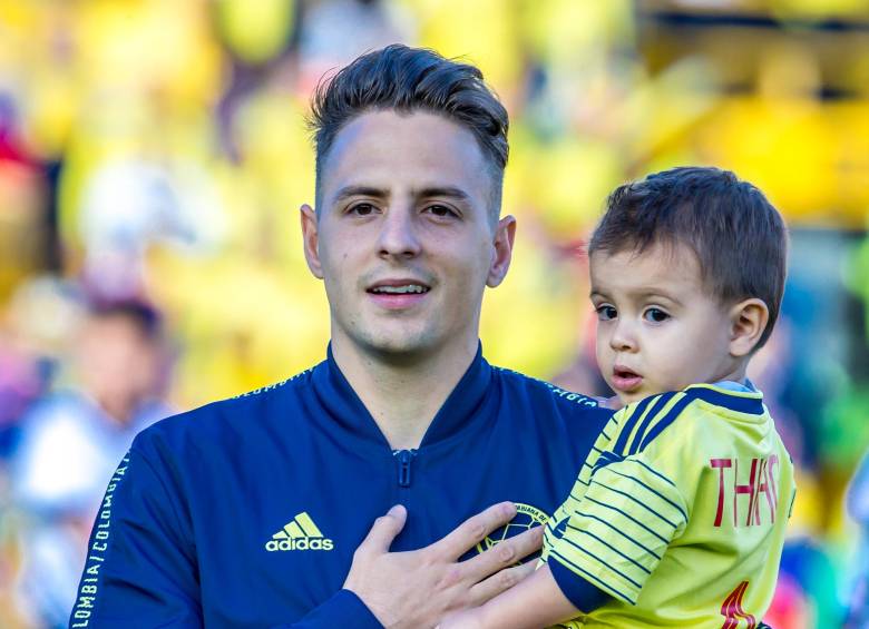 El defensa antioqueño Santiago Arias podría llegar al Manchester United, que es dirigido por el técnico Erik ten Hag, quien lo conoce tras su paso por el PSV Eindhoven. FOTO JUAN ANTONIO SÁNCHEZ 